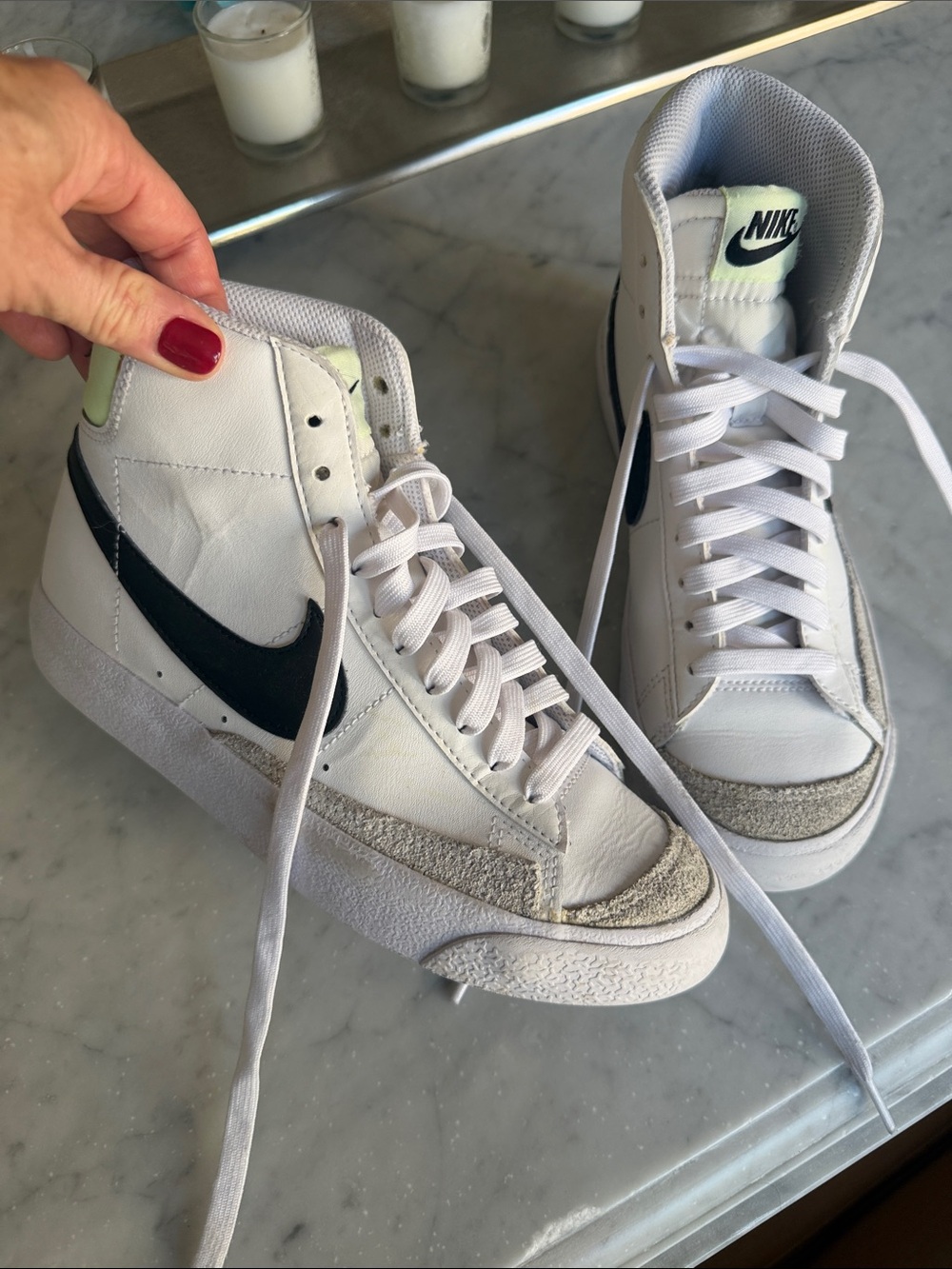 Nike White High-Top Sneakers with Black Swoosh and Neon Lime Heel - size 4 youth